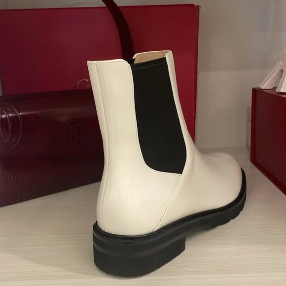 Stuart Weitzman Dylan Chelsea Boot White Patent Leather Size 7 NWT